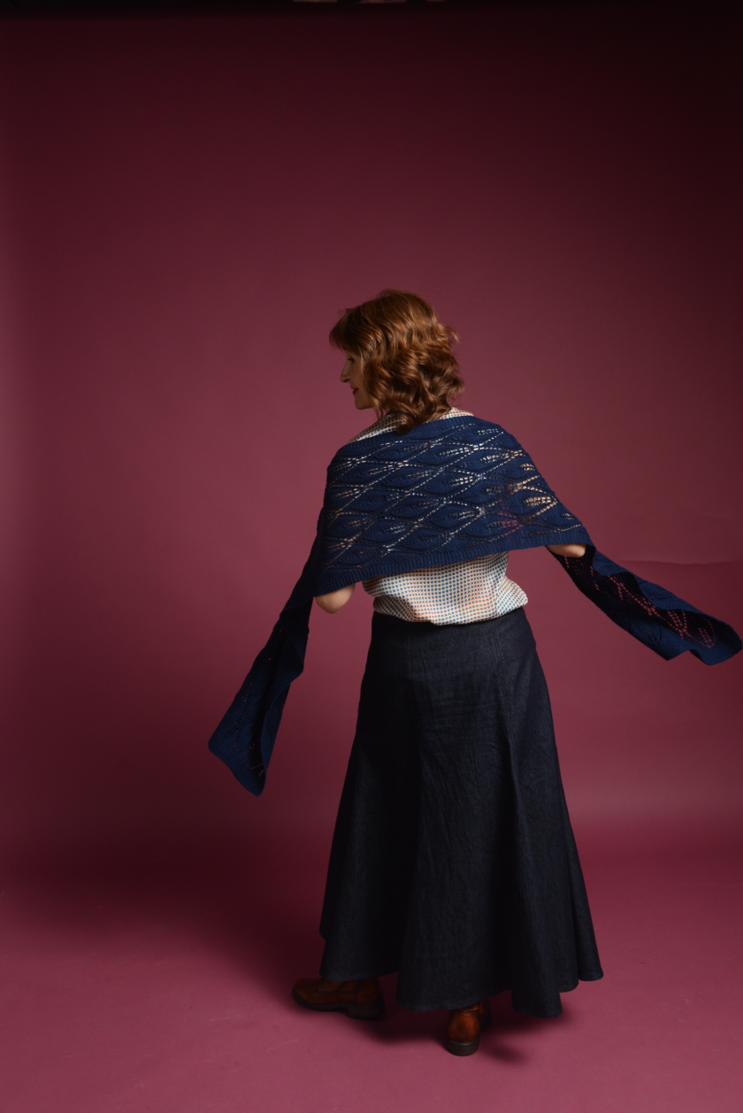 Knitted lace shawl cotton